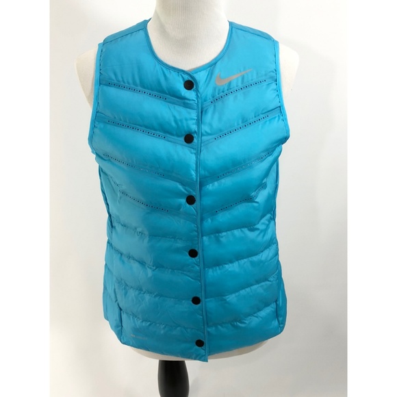 Nike Aeroloft Women's Ultra Light Fury Golf Vest - Picture 2 of 8